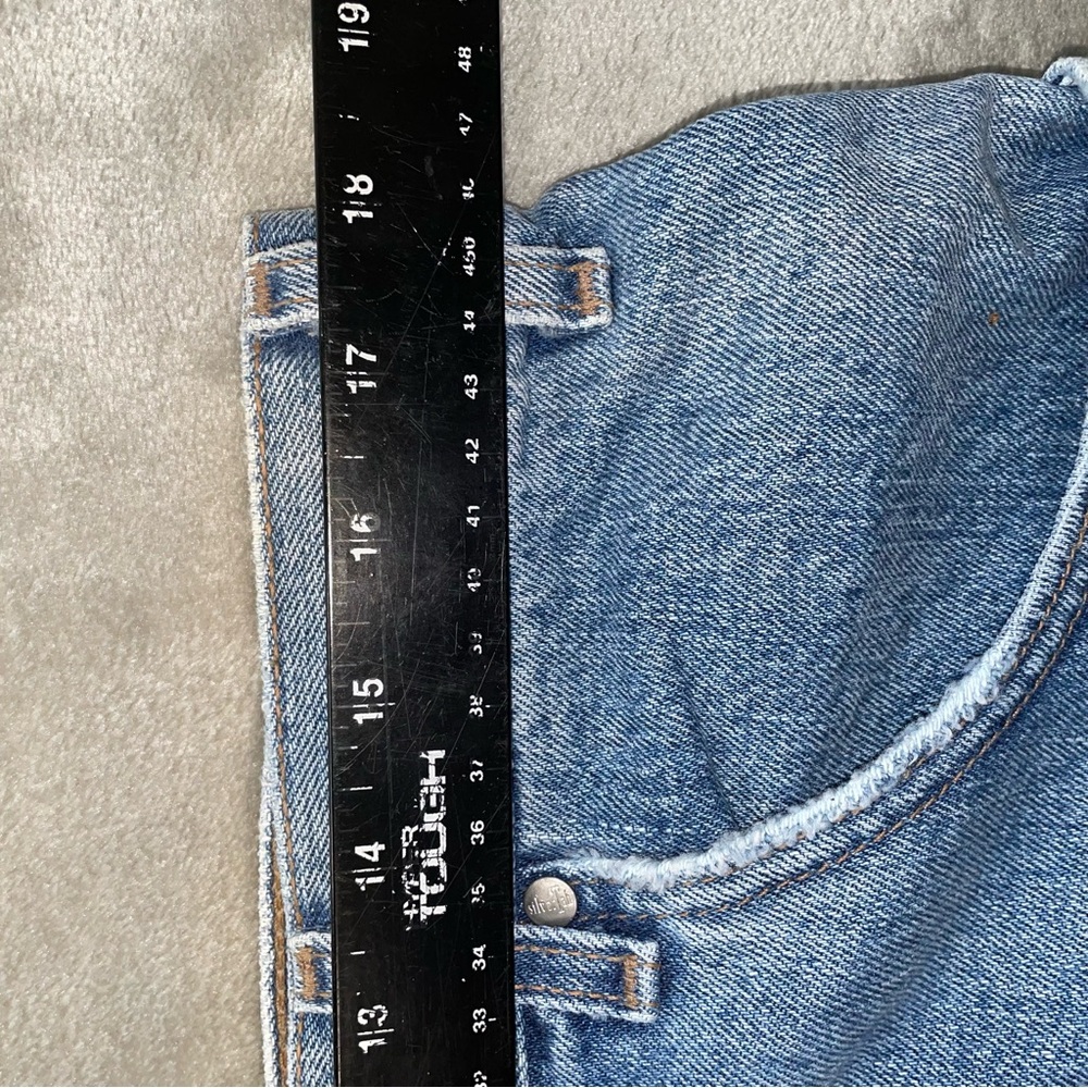NWT Levi’s Silver Tab Straight Loose Jeans Light Wash Distressed 36x34 - Picture 7 of 9